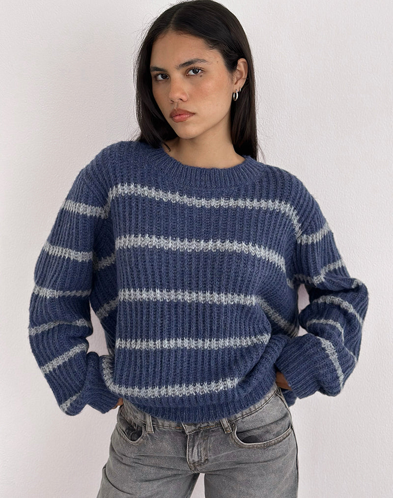Pull Namirta en bleu avec une rayure grise